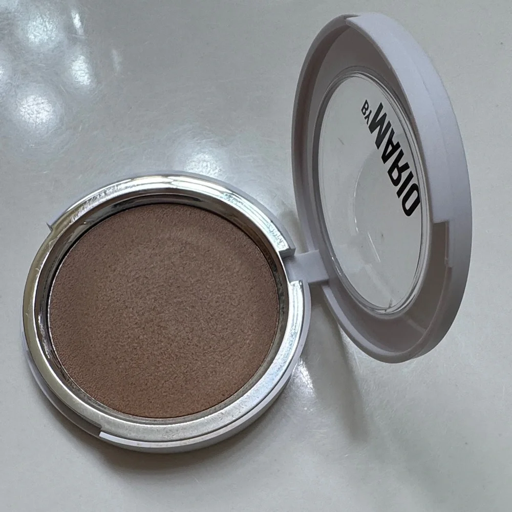 Makeup by Mario skin enhancer - Picture 1 of 4